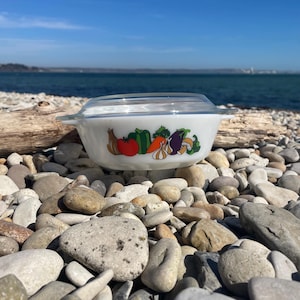 Vintage 1960s Pyrex Casserole Dish: JAJ Kent Vegetable Design