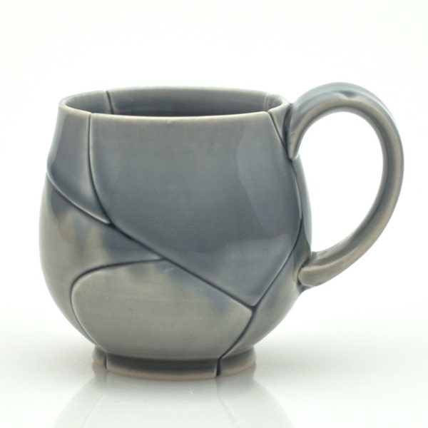 Medium Grey Leaf Mug 1024