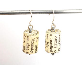 Pendientes de León Tolstói - Anna Karenina - Joyería de cuentas de papel reciclado, regalo para amantes de la lectura, regalo literario, literatura rusa, para aficionados a los libros.