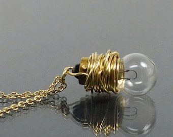 Steampunk Halsband - Mässing Återvunnet Glödlampshalsband, Steampunk Smycken, Glödlampa, Industriellt, Vetenskapliga Smycken, Grunge, Alternativt