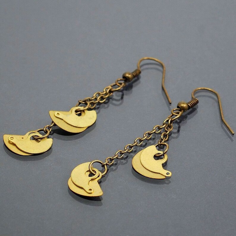 Boucles d’oreilles Steampunk - Pièces d’horloge en laiton recyclées, Moderne, Industriel, Boucles d’oreilles en chaîne, Bijoux contemporains, Grunge, Unique, Post Apocalyptique image 1