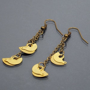 Boucles d’oreilles Steampunk - Pièces d’horloge en laiton recyclées, Moderne, Industriel, Boucles d’oreilles en chaîne, Bijoux contemporains, Grunge, Unique, Post Apocalyptique image 4