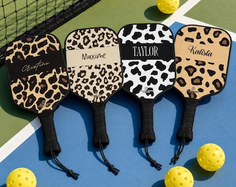 Gepersonaliseerde pickleballset met luipaardprint, pickleballset met dierenprint, cadeau voor vrouwen, set van 2 rackets en ballen, cadeau voor haar