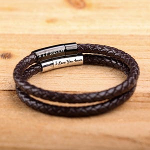 Gepersonaliseerde leren armband, gegraveerde naamarmband, aangepaste armband voor mannen, eerste date cadeau voor hem, cadeaus 1e verjaardag voor vriend