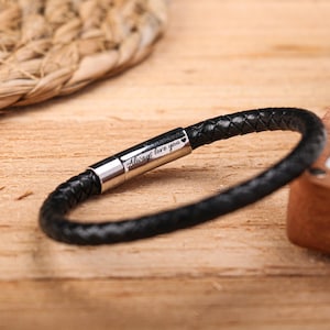 Gepersonaliseerde leren armband, armband gegraveerde naam, aangepaste armband voor heren, armband met verborgen bericht voor heren, Vaderdagcadeau, herencadeau