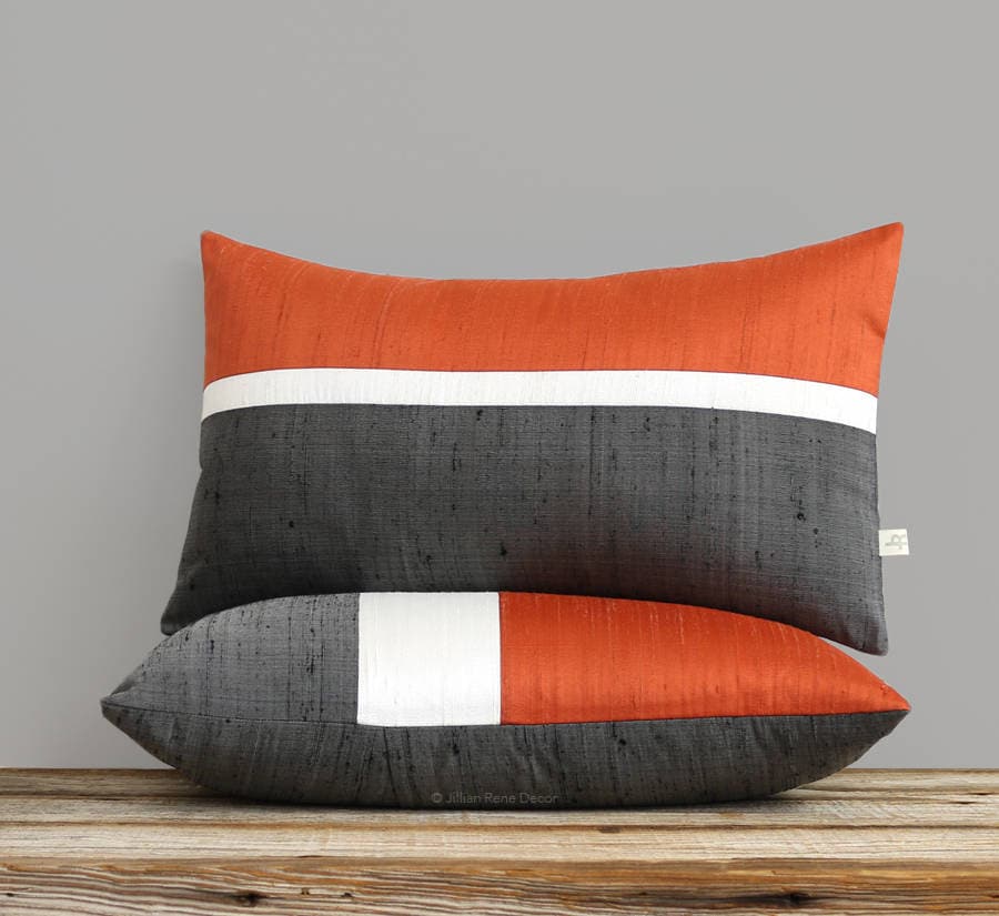 Persimmon Silk Horizon Line Pillow Cover With Cream & Charcoal Gray Stripes Par Jillianrenedecor, Lu