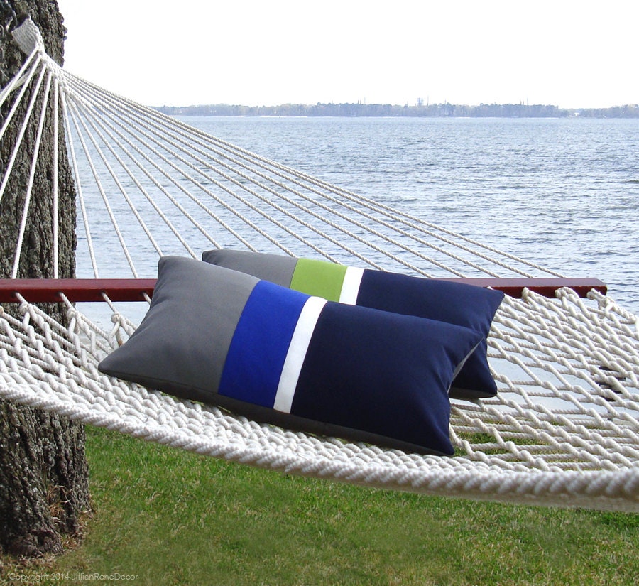 Outdoor Pillow Cover - Cobalt Blue Stripe | Custom Colors Par Jillianrenedecor Cobalt, Gray, White &