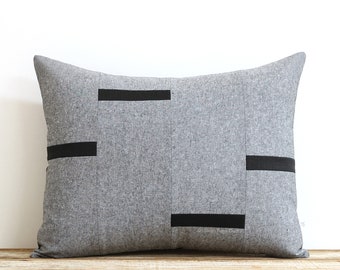 Schwarze Chambray Dash Kissenbezug, neue Verbindung Kissen (16 x 20) von Jillian Rene Dekor, verstreute Linien Streifen, schwarz Dash Kissen