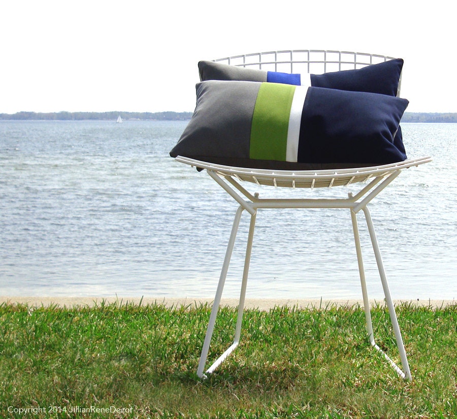 Outdoor Colorblock Pillow Cover | Custom Colors - Modern Beach Decor Par Jillianrenedecor Gray, Gree