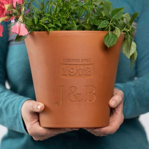 Personalised Love Grows Indoor Plant Pot | Engraved Planter for Weddings, Engagements, and Couples