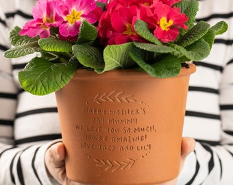 Personalized Engraved Message Round Flower Plant Pot Custom Made Garden Gardening Accessory for Grandparents Home Gift for Mom Mother's Day