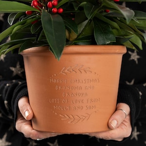 Personalised Christmas Plant Pot • Engraved Terracotta Flower Pot • Custom Garden Gift for Gardener • Xmas Gift Idea