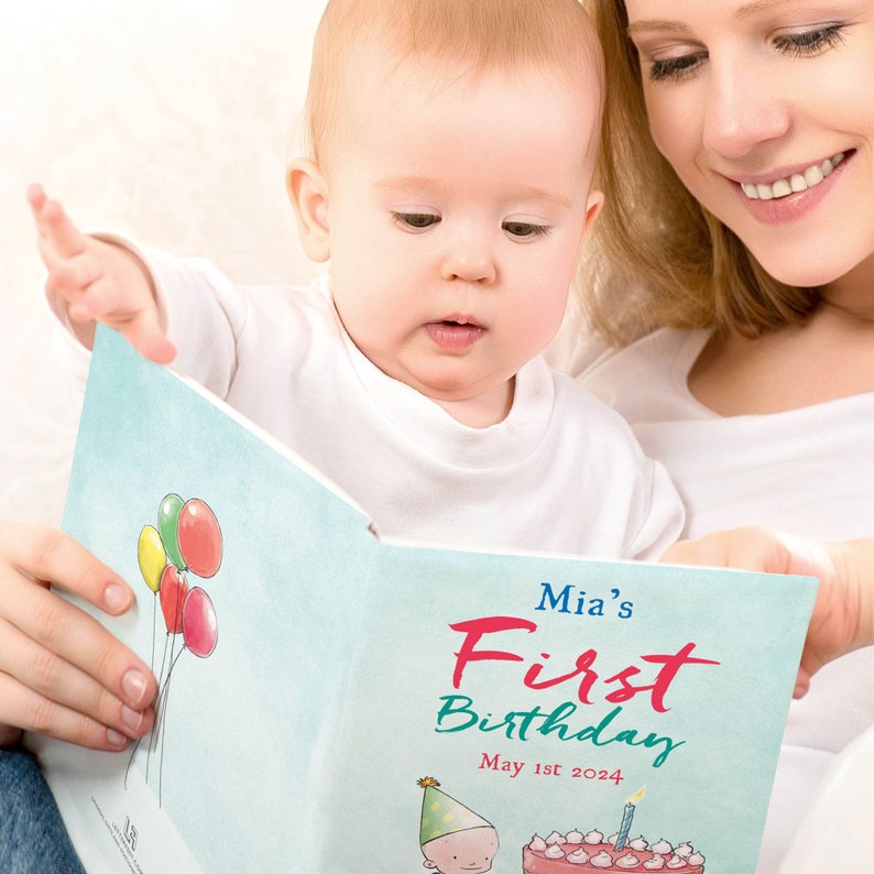 Gepersonaliseerd eerste verjaardag aandenken verhaalboek, kleinkind's 1e baby's aanwezig, meisjes jongens cadeau idee voor eenjarigen, doopboeken afbeelding 1