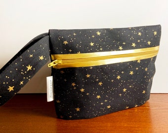 Wristlet Purse - Black & Gold Metallic Star Fabric - Wristlet Clutch, Small Bag, Special Occasion, Bridesmaid, Gift for Her, Hostess Gift