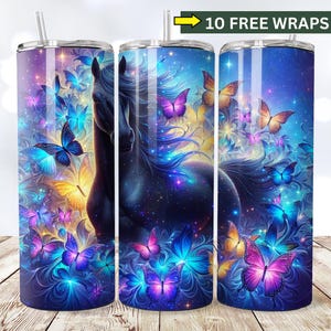 Pferd mit Schmetterlingen Tumbler Wrap, 20 Unzen Skinny Sublimationsbecher Design, süßes Pferd Sublimationsdesign, Aquarell Schmetterling Tumbler PNG