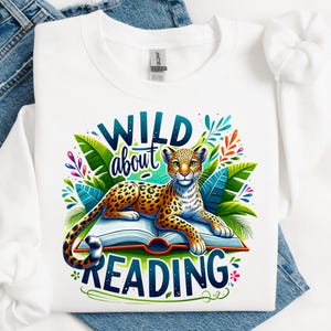 Wild AB Lektüre PNG: Leopard Buchliebhaber Design (Digitaler Download)