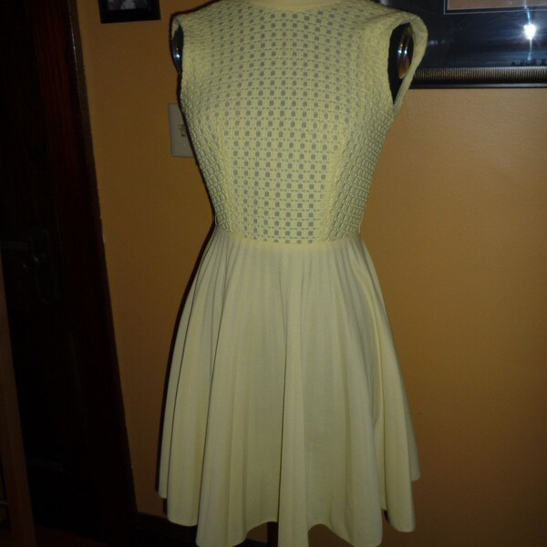 Sweet Pale Yellow Vintage Dress S XS