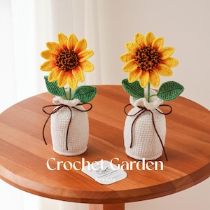 crochet sunflower, crochet flower in vase, housewarming gift, desk decoration, room decoration, handmade flower, gift for her