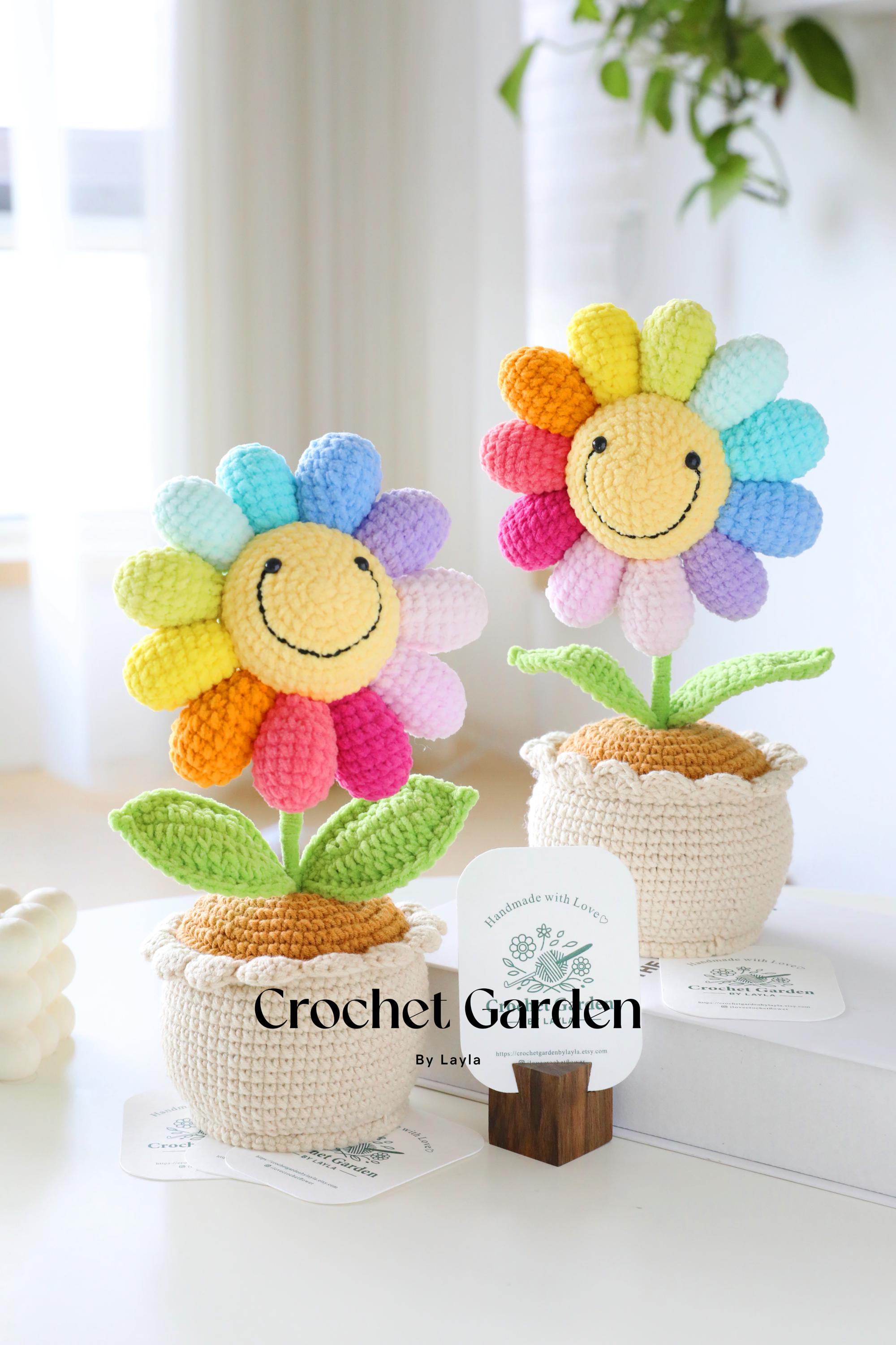 Crochet Happy Face Flower, Crochet Flower in Pot, Housewarming