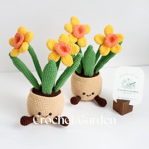 crochet daffodil plant, crochet daffodil in pot, housewarming gift, desk decoration, room decoration, handmade flower, gift for her
