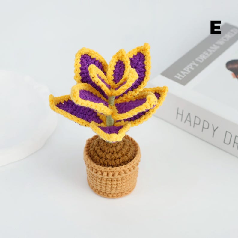 Crochet Potted Plant, Handmade Knitted Houseplant Décor, Crochet Coleus, Cute Yarn Plant Gift, Indoor Plant Lover Gift, Handmade Home Accent E
