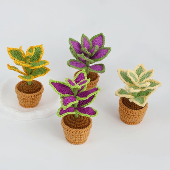 Crochet Potted Plant, Handmade Knitted Houseplant Décor, Crochet Coleus, Cute Yarn Plant Gift, Indoor Plant Lover Gift, Handmade Home Accent