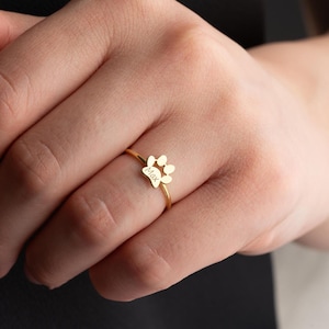 Paw Print Ring Custom Dainty Dog Paw Ring Personalized Dog Memorial Ring Sterling Silver Pet Memorial Ring Dog Remembrance Gift for Women