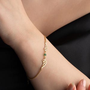 Angel Wings Bracelet Gold with Birthstone Dainty Angel Wing Birthstone Bracelet Guardian Angel Bracelet for Mom Gift for Her Bild 2