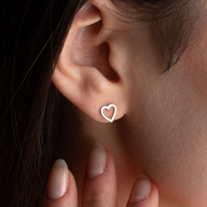 Dainty Heart Stud Earrings Gold Tiny Heart Earrings for Women Silver Heart Earrings for Girlfriend Minimalist Heart Earrings for Mom