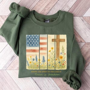 Retro Christian USA Sweatshirt: Religious Patriotic 4th of July