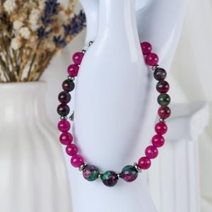 Ruby Zoisite Pop – Armband van robijnzoisiet in roze en groen | Moderne armband van natuursteen