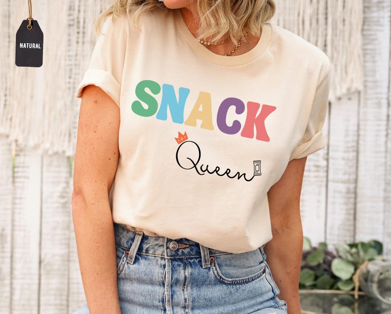 Snack Queen T-Shirt, Cake Lover, Funny Shirt, Snack Queen Sweatshirt, Mother Sweater, Snack Shirt, Foodie Shirt