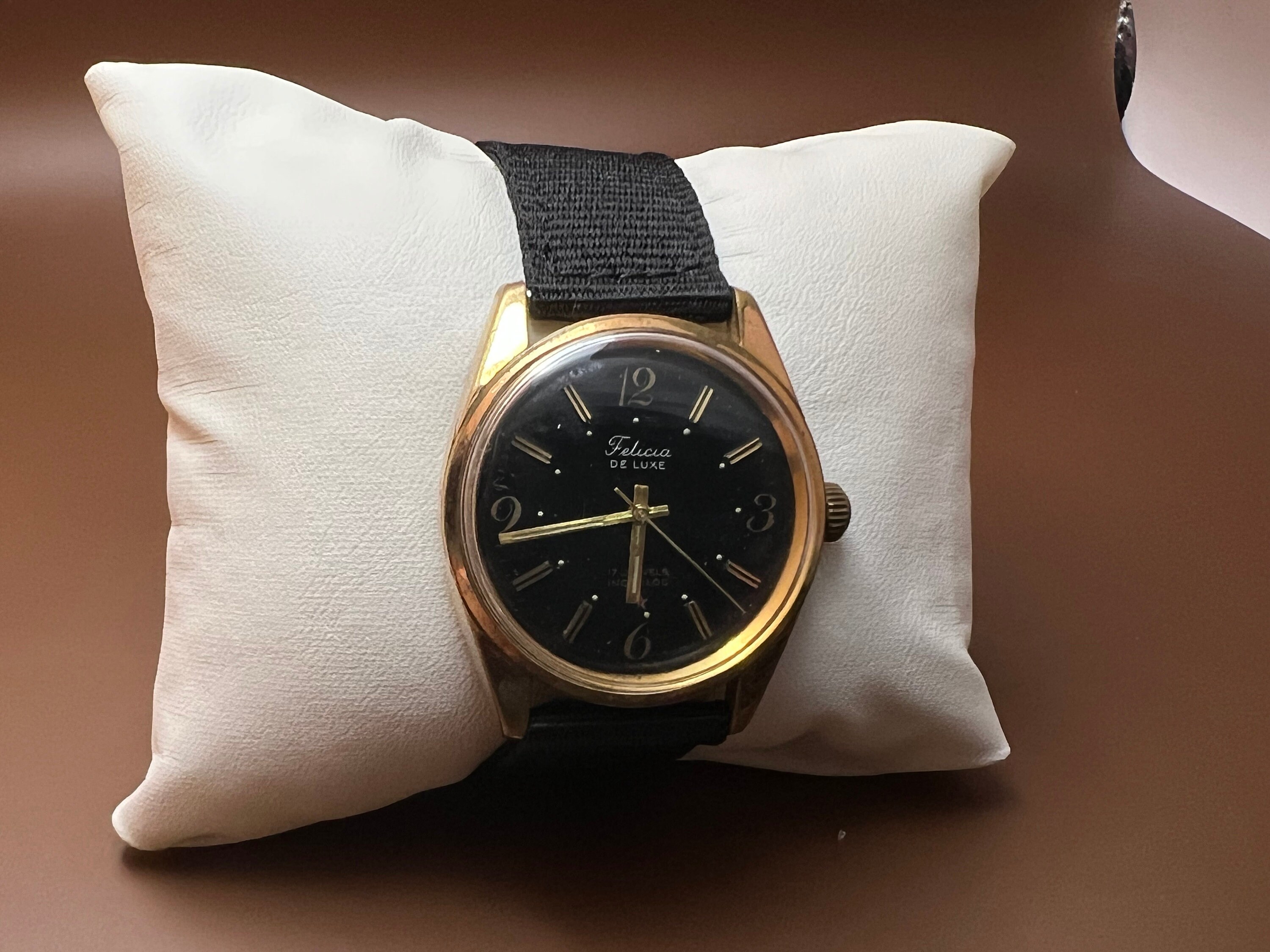 Vintage Swiss Felicia De Luxe 17J Incabloc Men's Mechanical Watch