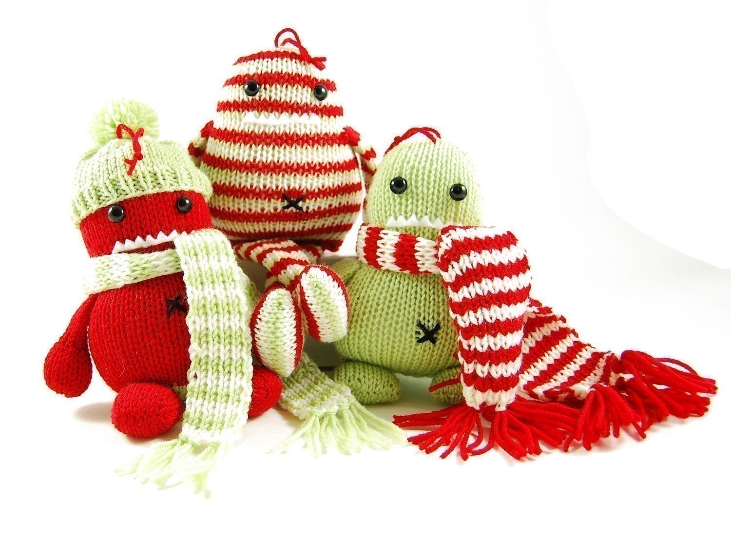 Holly Ivy and Steve Three Christmas Hooligans Ornament Knitting Patte…