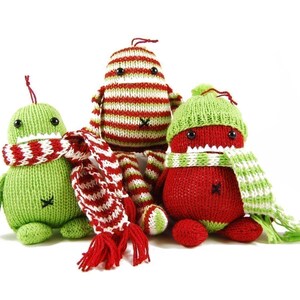 Holly Ivy and Steve Three Christmas Hooligans Ornament Knitting Pattern Pdf INSTANT DOWNLOAD image 2