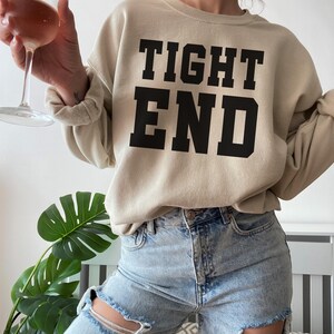 Tight End Football Crewneck Sweatshirt, Cozy Unisex Sweatshirt for Sports Enthusiasts, Perfect Gift for Football Fans, Game Day