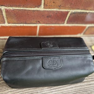 The Charles Dopplet Company Leather Dopp Kit: Unisex Travel Bag
