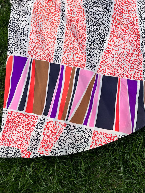 Mod print maxi skirt: Ladies vintage clothing - image 4