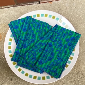 Cotton napkins, MCM blue and green napkins, table linens, cloth napkins, vintage napkins, table settings, fabric TwoSwansSwimming