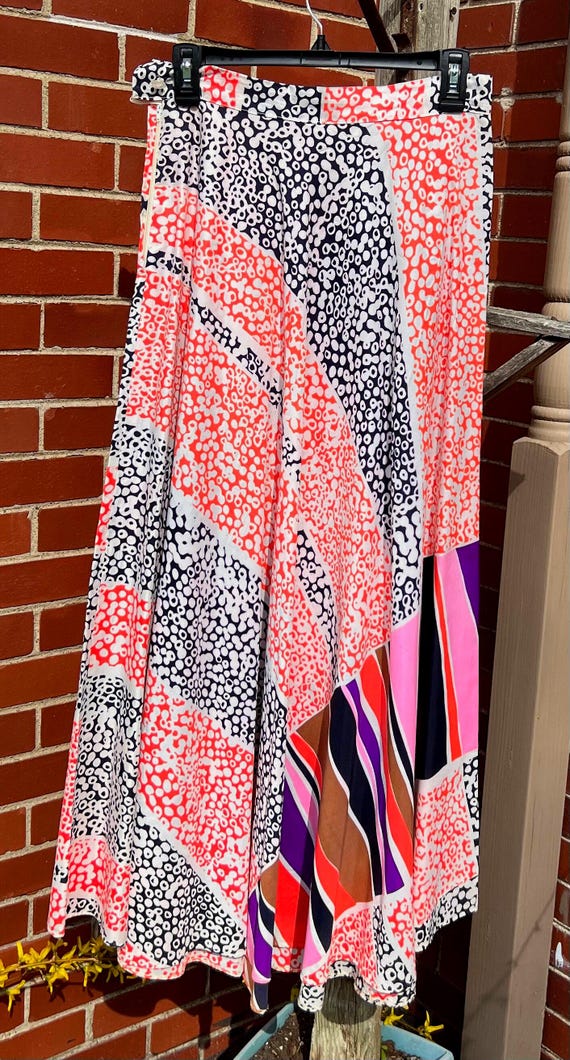 Mod print maxi skirt: Ladies vintage clothing - image 1