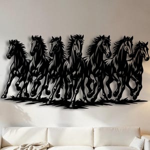 走る野生の馬のメタルウォールアート、ファームハウスの装飾、馬好きへのギフト