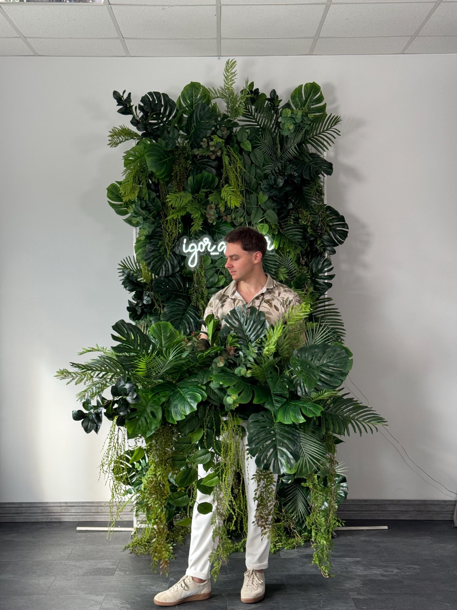 Picture Idea: Faux Tropical Greenery Wall Silk Greenery Backdrop Artificial