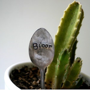 Spoon Plant Stake Bloom E0257 image 3