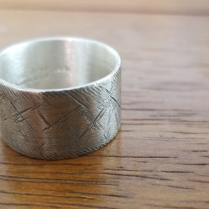 Rustic wide sterling silver wedding ring (E0662)