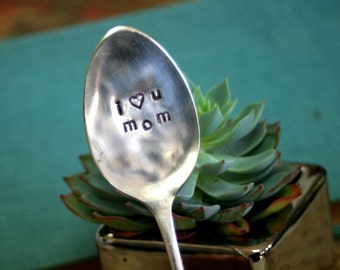 I Heart You Mom Stamped Garden Marker (E0200)