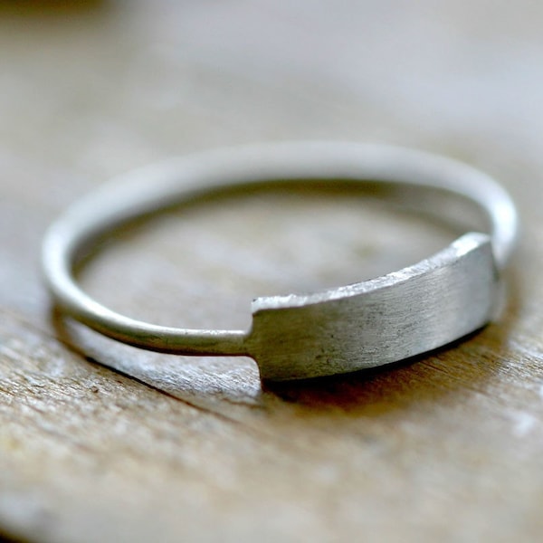 Modern silver rectangle ring (E0221)