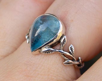 Aquamarine Twisted Vine Ring, Sterling Silver Size 7.75