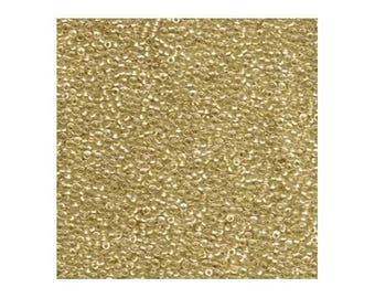 15-1522 Sparkling Honey Beige Lined Crystal - 15/0 Miyuki Round