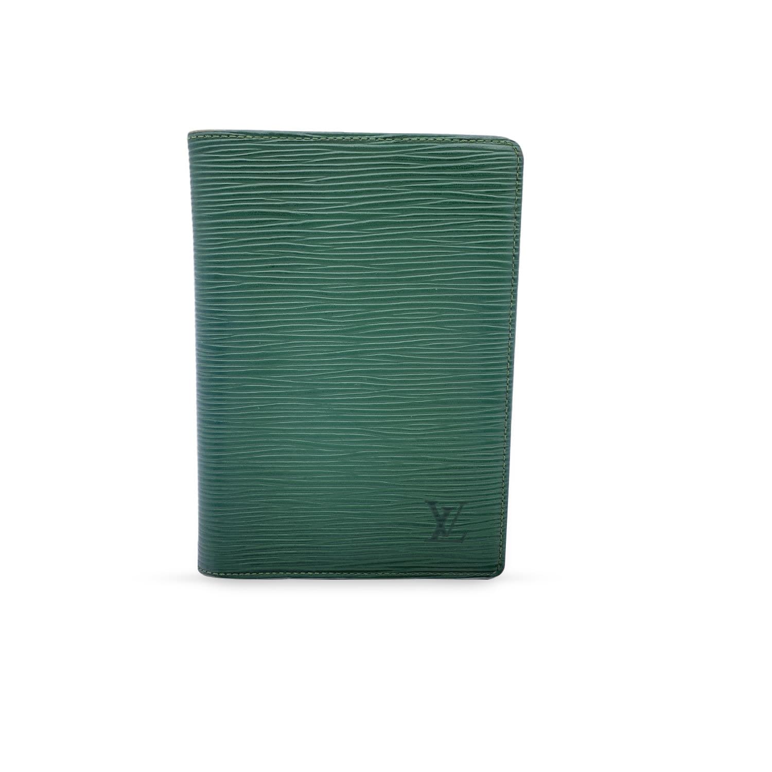 Louis Vuitton Borneo Green EPI Leather Sarah Wallet