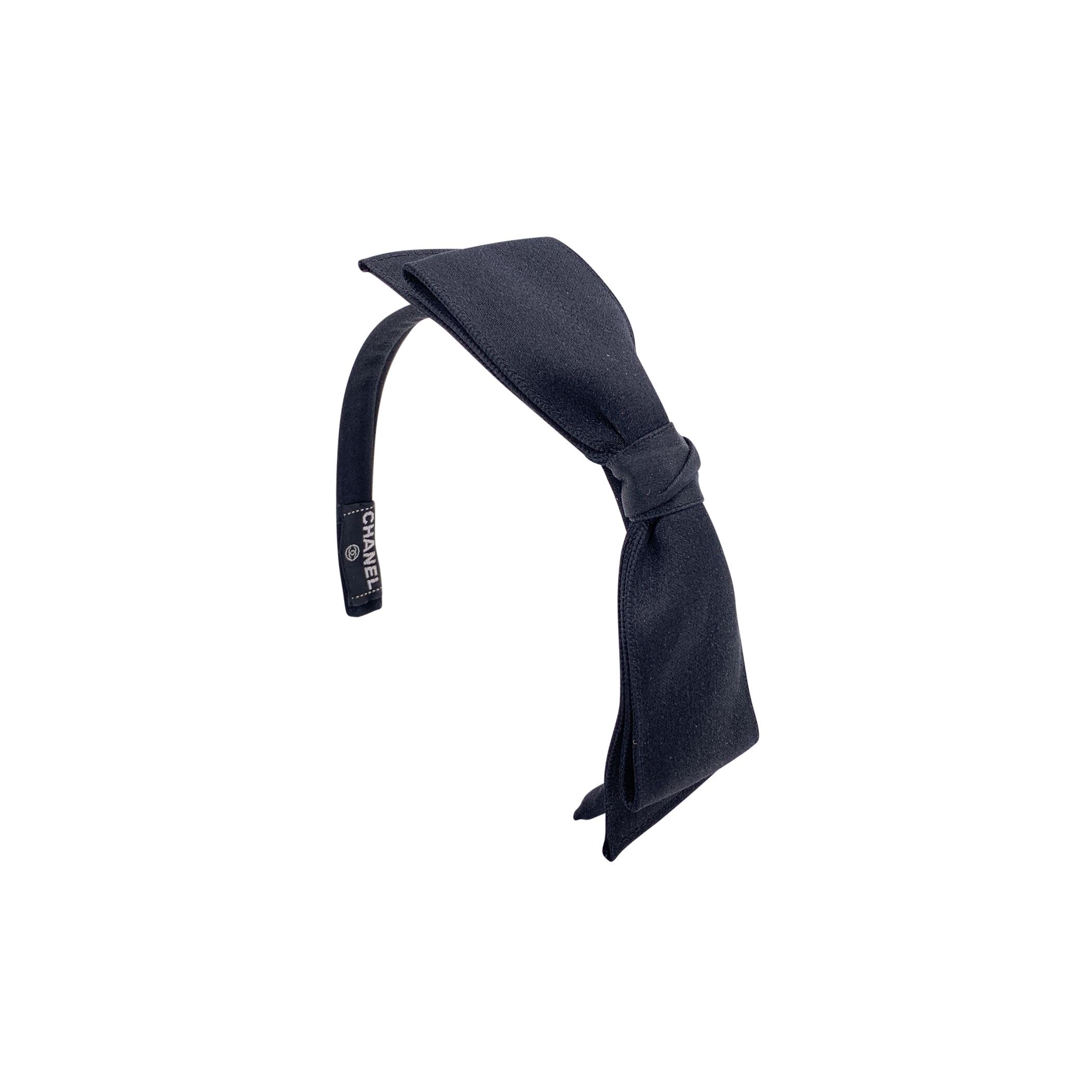 Vintage Chanel Black Satin Hair Bow Vintage Chanel Black Hair Bow – Dina C main image 2